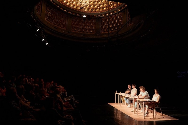 Zoom a theatre ouvert -z t o 4-